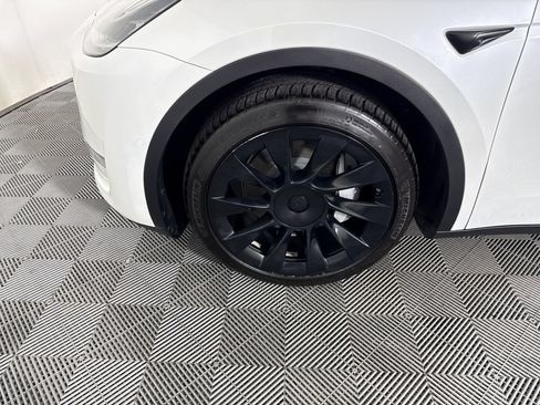 Used 2020 Tesla Model Y Long Range AWD/4WD image 12