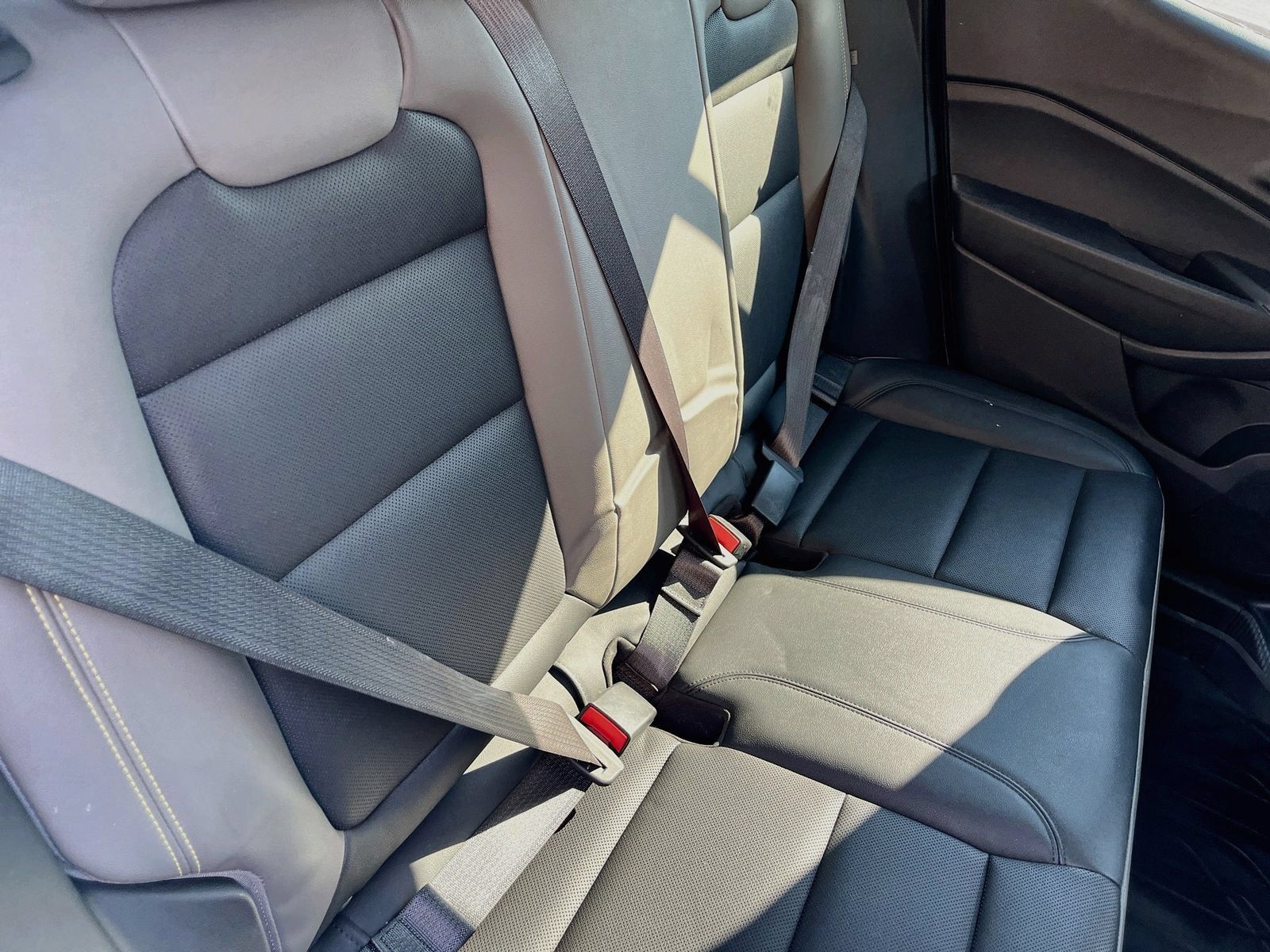 Used 2025 Chevrolet Trax ACTIV w/ Sunroof Package FWD image 25