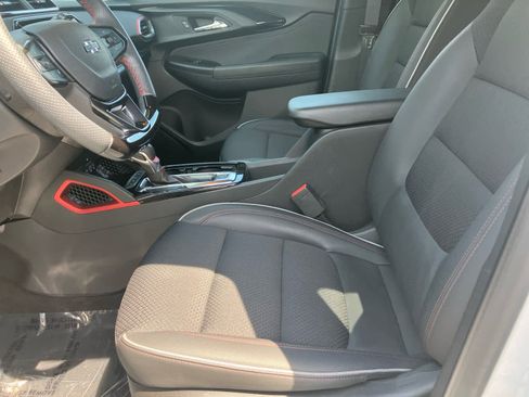 Used 2023 Chevrolet TrailBlazer RS w/ Sun and Liftgate Package AWD/4WD image 11