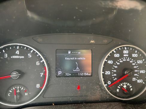 Used 2022 Kia Seltos EX image 22