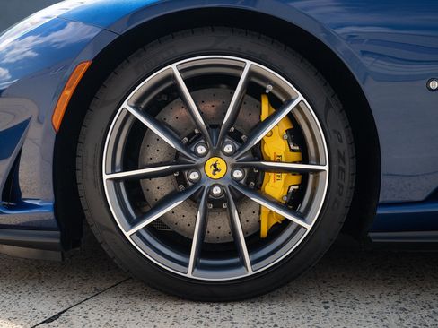Used 2021 Ferrari 812 GTS RWD image 20