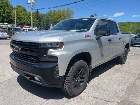 Used 2021 Chevrolet Silverado 1500 LT Trail Boss w/ LPO, Dark Essentials Package AWD/4WD image 9