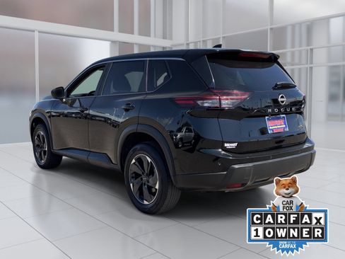 Certified 2025 Nissan Rogue SV AWD/4WD image 4