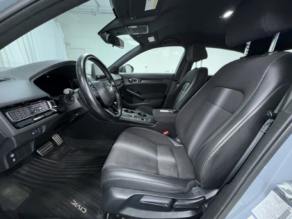 Used 2023 Honda Civic Sport image 14