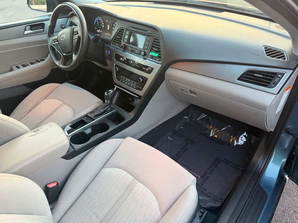 Used 2016 Hyundai Sonata SE FWD image 12