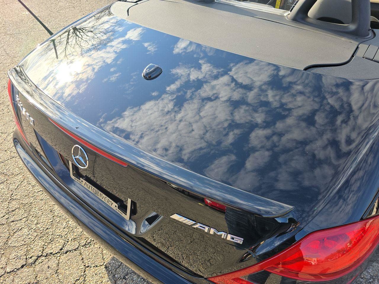 Used 2011 Mercedes-Benz SLK 300 image 33