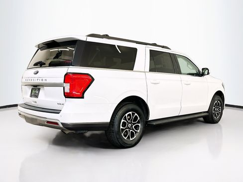 Used 2024 Ford Expedition Max XLT image 9