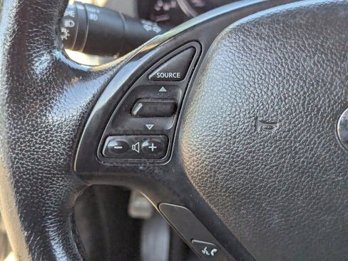 Used 2015 INFINITI Q60 Journey w/ Premium Package image 27