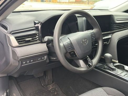 Used 2025 Toyota Camry LE w/ Convenience Package FWD image 10