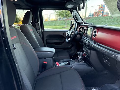 Certified 2021 Jeep Wrangler Unlimited Rubicon w/ Xtreme Recon 35" Tire Package image 24