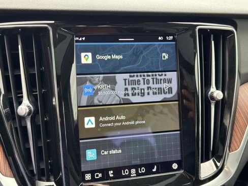 Used 2024 Volvo S60 B5 Plus image 21