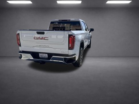 Used 2025 GMC Sierra 1500 SLT RWD image 33