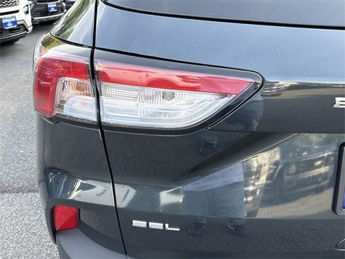 Used 2022 Ford Escape SEL w/ Technology Package image 35