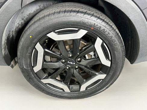 Used 2025 Kia Telluride S AWD/4WD image 11