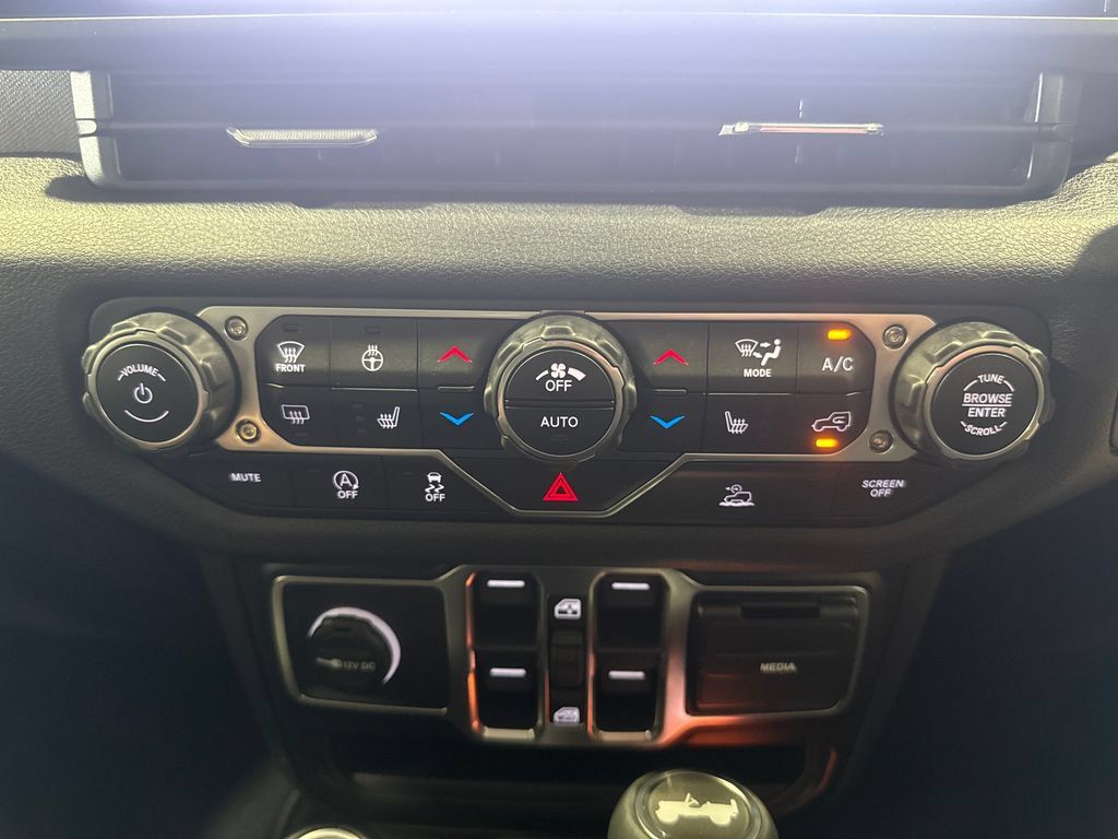 New 2026 Jeep Wrangler Unlimited Sport w/ Convenience Group AWD/4WD image 27