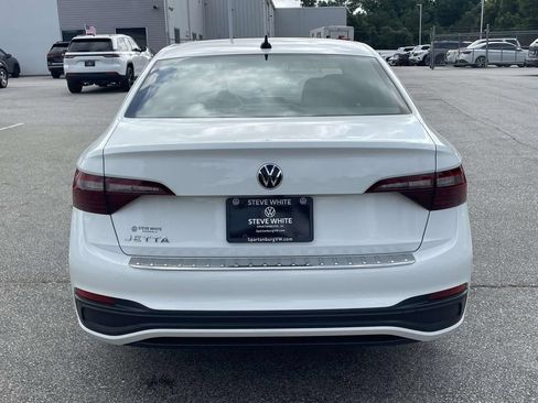 Certified 2024 Volkswagen Jetta Sport FWD image 7