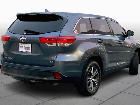 Used 2019 Toyota Highlander Plus image 12