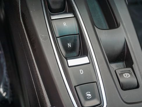 Used 2022 Chevrolet Bolt LT FWD image 22
