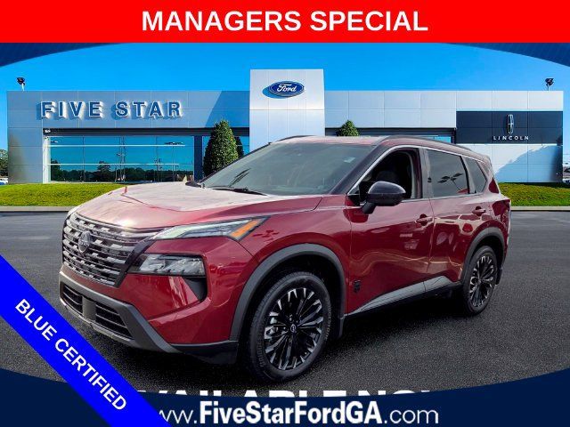 Used 2026 Nissan Rogue Dark Armor FWD image 3