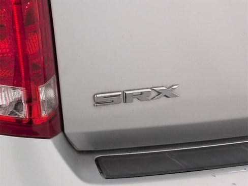Used 2010 Cadillac SRX Luxury image 13