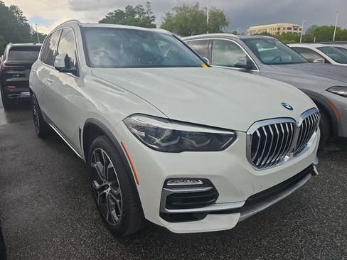 Used 2021 BMW X5 sDrive40i w/ Premium Package RWD image 1