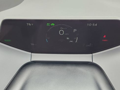 New 2026 Toyota Prius Plug-In Hybrid w/ Limited Premium Package FWD image 16