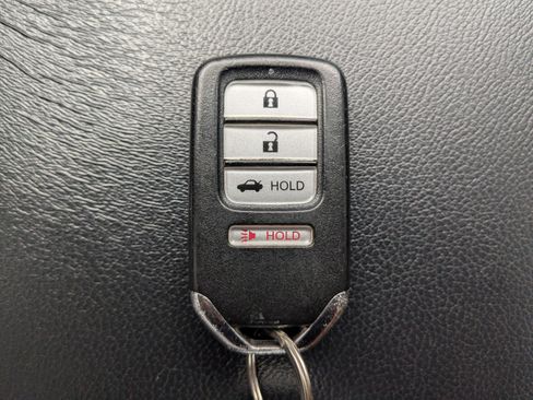 Used 2018 Honda Accord Sport image 27