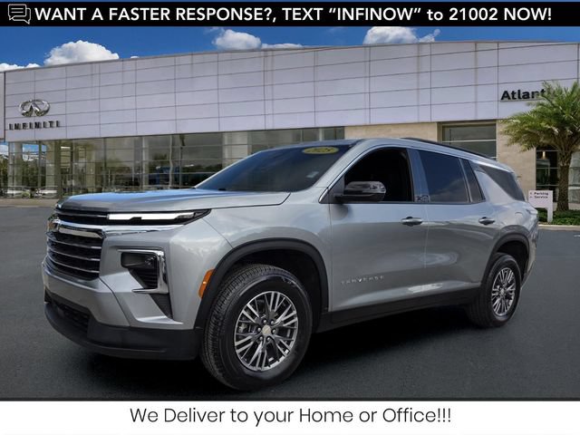 Used 2025 Chevrolet Traverse LT AWD/4WD image 1