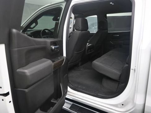 Used 2020 Chevrolet Silverado 1500 RST AWD/4WD image 35