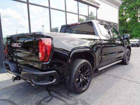 Used 2022 GMC Sierra 1500 Denali w/ Technology Package AWD/4WD image 5