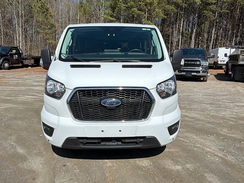 Used 2024 Ford Transit 350 XLT image 3