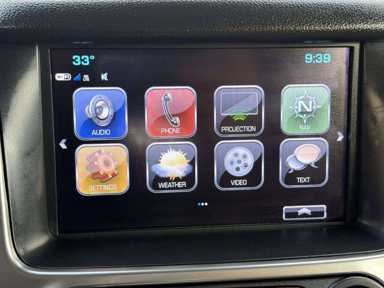 Used 2019 Chevrolet Suburban Premier w/ Premier Plus Edition AWD/4WD image 49