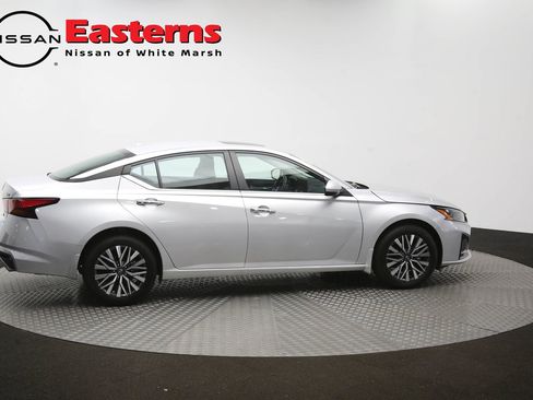Used 2023 Nissan Altima 2.5 SV w/ SV Premium Package AWD/4WD image 45