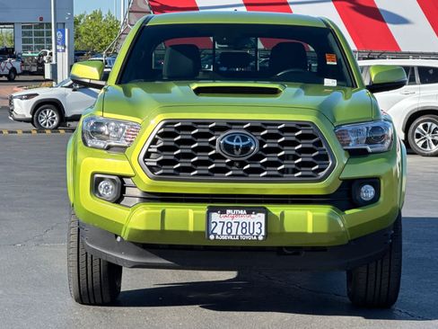 Certified 2023 Toyota Tacoma TRD Sport w/ Advanced Technology Package AWD/4WD image 10
