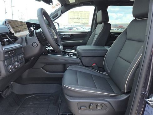 New 2025 Chevrolet Tahoe Premier w/ Sun And Tow Package image 10