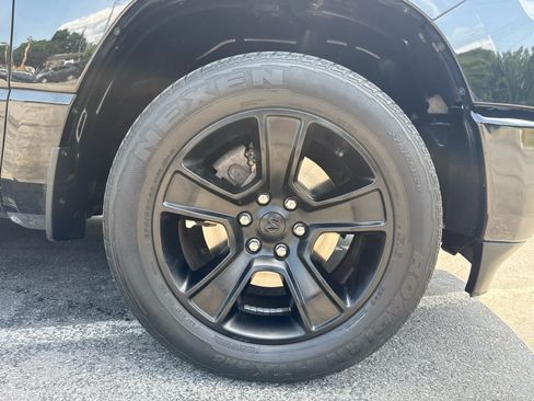 Used 2023 RAM 1500 Big Horn AWD/4WD image 10