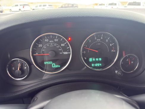 Used 2014 Jeep Wrangler Unlimited Sahara w/ Connectivity Group image 16