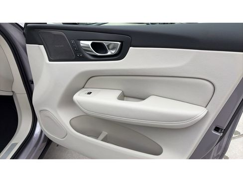 New 2026 Volvo XC60 B5 Ultra w/ Climate Package image 13