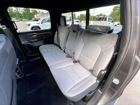 Used 2022 RAM 1500 Big Horn AWD/4WD image 25