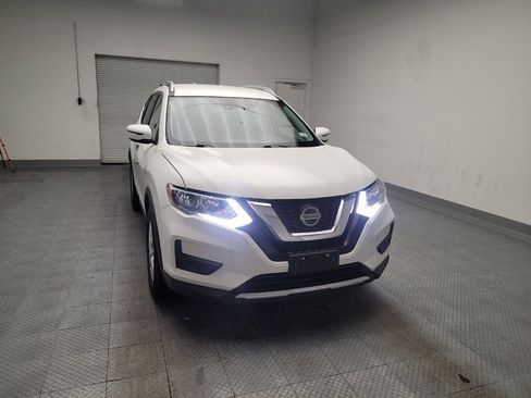 Used 2020 Nissan Rogue SV AWD/4WD image 14