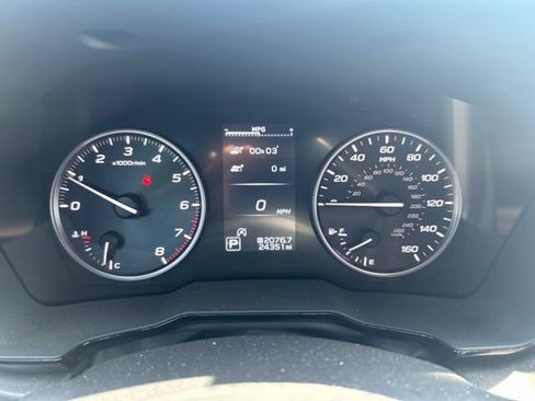 Certified 2025 Subaru Outback Premium w/ Popular Package #1A AWD/4WD image 19