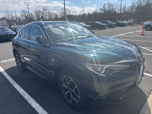 Used 2020 Alfa Romeo Stelvio Ti w/ Active Blind Spot Package image 8