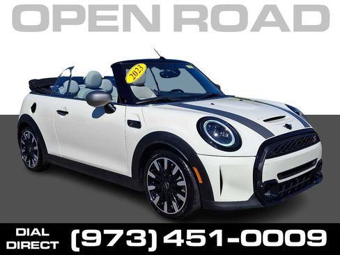 Used 2023 MINI Cooper S w/ Signature Upholstery Package FWD image 1
