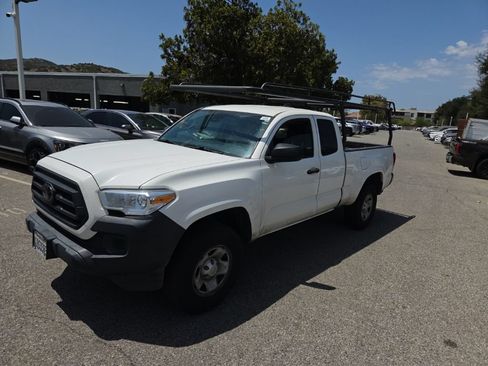 Used 2023 Toyota Tacoma SR RWD image 1