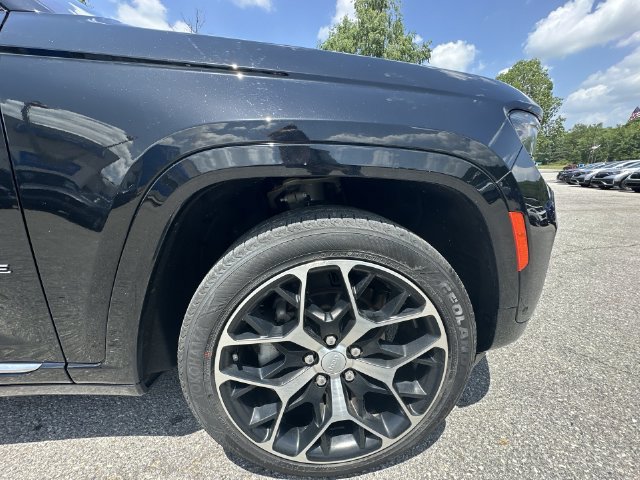 Used 2022 Jeep Grand Cherokee Summit AWD/4WD image 22