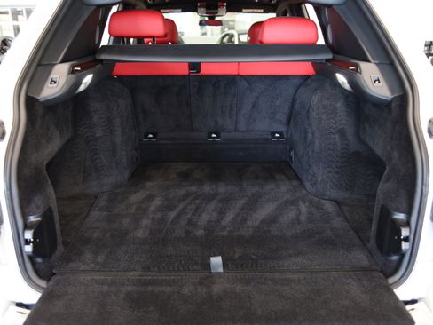 Used 2023 Rolls-Royce Cullinan AWD/4WD image 7