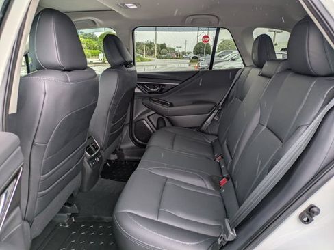 Used 2025 Subaru Outback Touring XT w/ Tech Package 3 AWD/4WD image 13