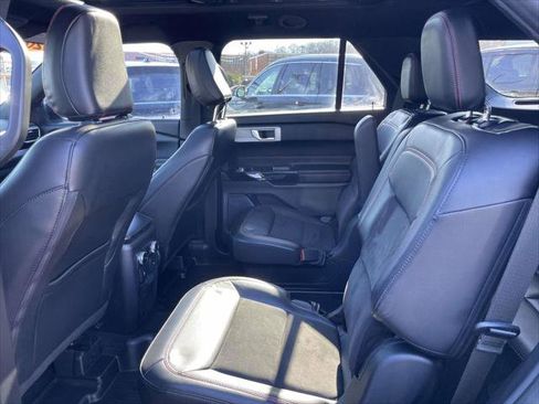 Used 2023 Ford Explorer ST-Line w/ Class IV Trailer Tow Package image 11