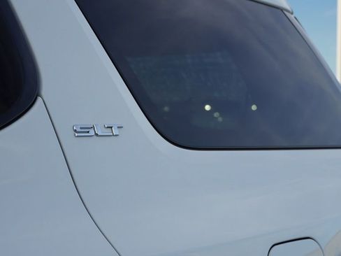 Used 2019 GMC Acadia SLT w/ Black Edition image 49