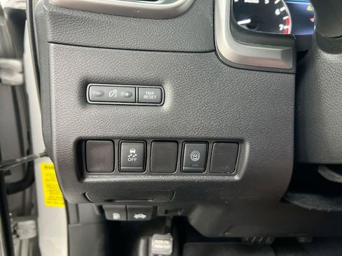 Used 2020 Nissan Murano SV w/ Cargo Package FWD image 18